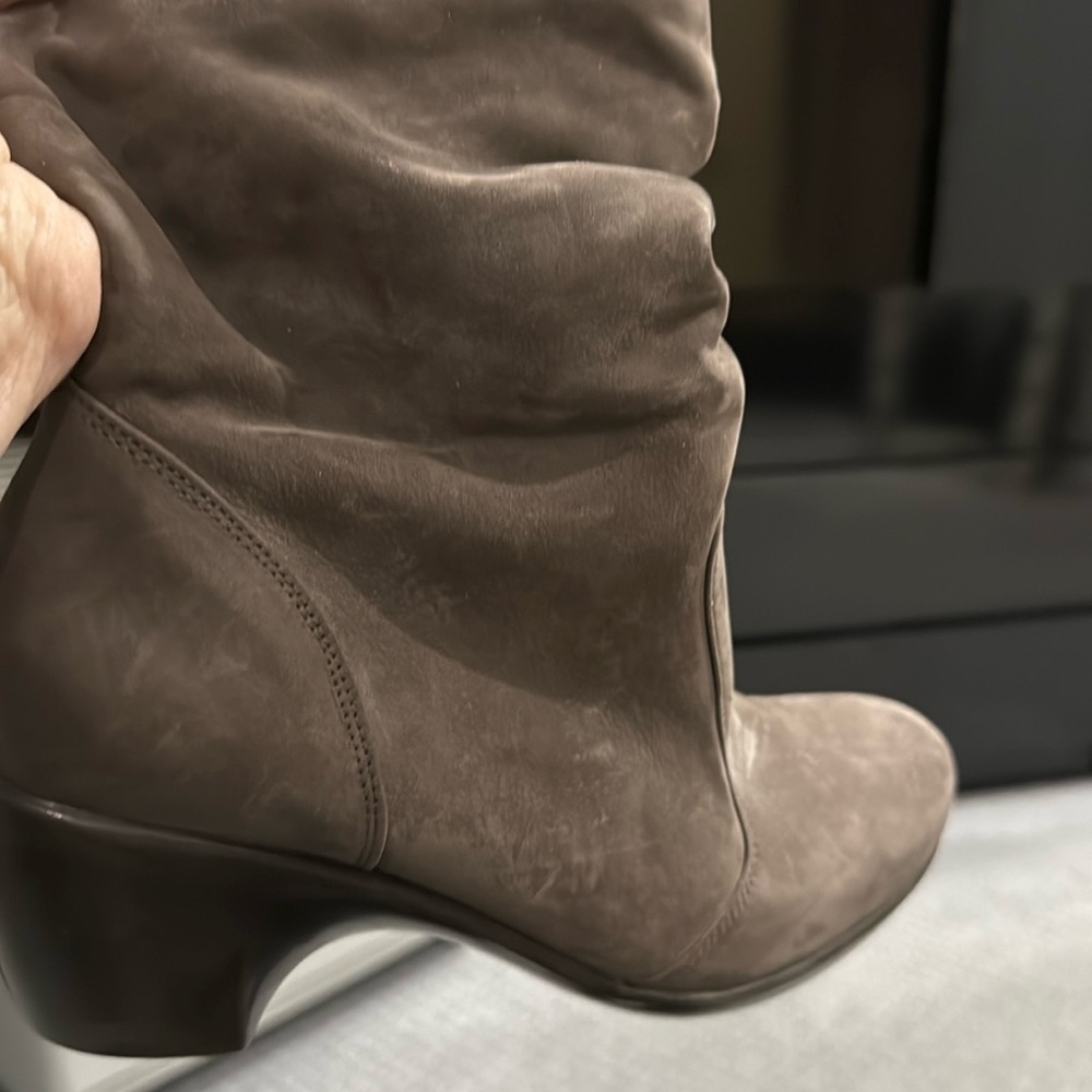 Ankle boots